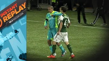 Osvaldo Alonso red card, who