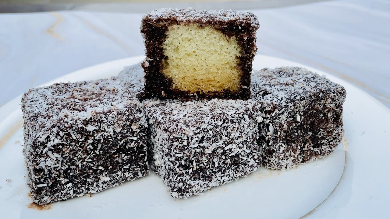 EGGLESS Australian Cake in Kadhai | NO BAKE Lamington Cake Without EGGS | EASY CHOCO Lamington Cake | Anyone Can Cook with Dr.Alisha