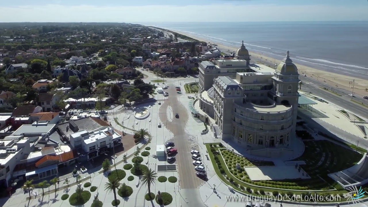 Video aéreo en Carrasco, Montevideo, Uruguay desde lo Alto
