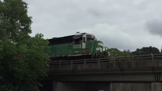 BNSF 3019 (BN Paint) Flies Over Barry Rd in Kirkwood, MO