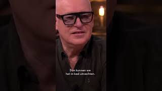 Vandaag Inside-tafel gaat stuk om ondeugend gedicht van Buurvrouw Roos! 😆 #vandaaginside