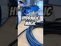 Hydraulikschlauch pressen von Zauberhand 🪄✨ #hydraulic #shorts #mechanic #magic #montara #tricks