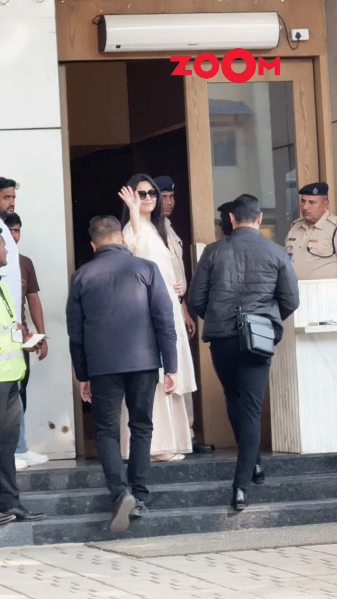 Katrina Kaif looks absolutely GORGEOUS in a cream ethnic outfit at Kalina Airport ? #shorts