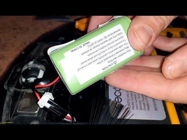 Cambiar bateria y resetear barredora electrica conga cecotec