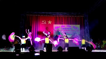 Múa quạt tiếng hát giữa rừng pac bo