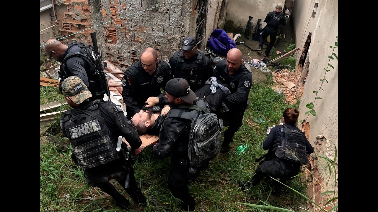 Vejam resgate completo do Delegado que perdeu a perna na operação da Penha.
