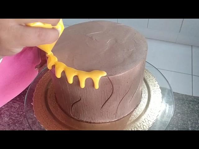 nubiarcakes - Domingou com esse bolo Minecraft 2 andares