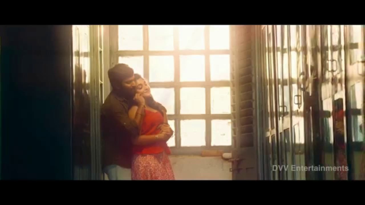 Naa vaadu ekkadunna sare romantic status