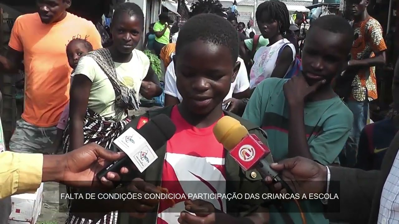 Crianças lutam pelo auto sustento nos mercados