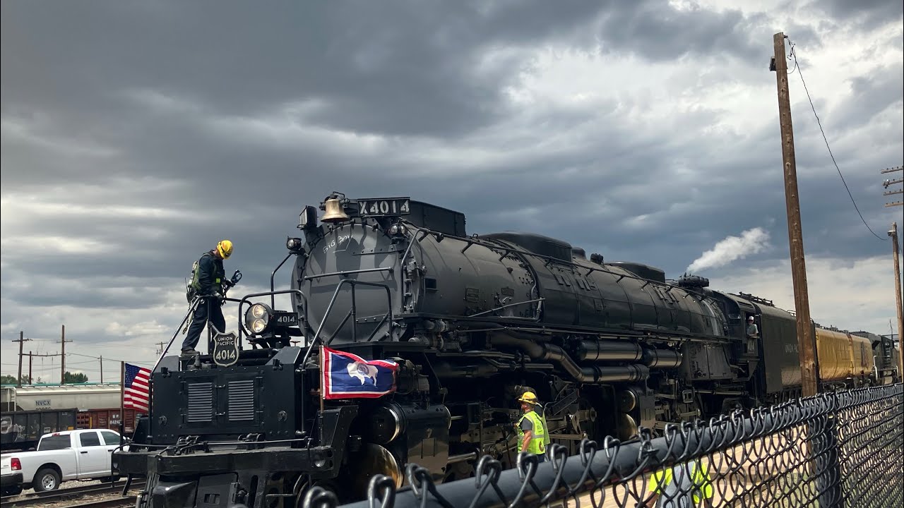 Union Pacific Big Boy 4014 leaving the Laramie depot - YouTube