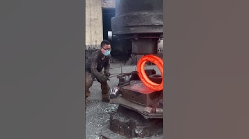 Make in China When Metal Melts and So Does the Worker #process #machine #forging #factory #workshop