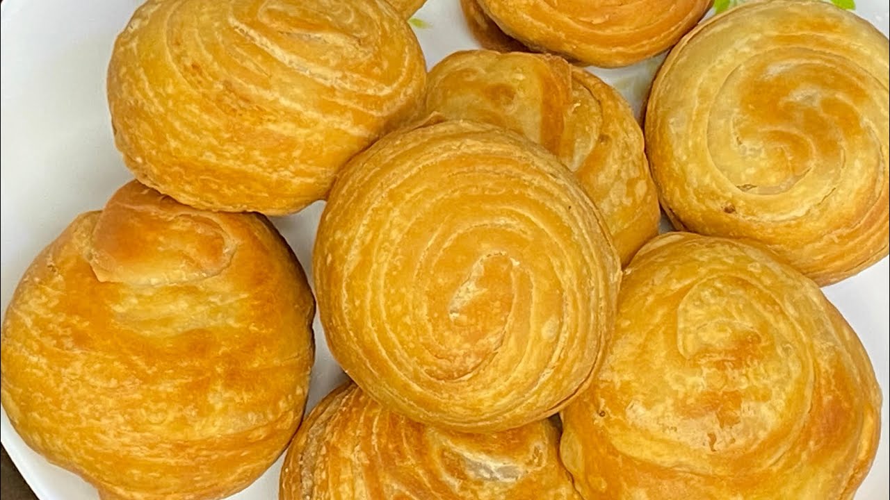 आलू प्याज की खस्ता लच्छेदार कचोरी(Aaloo pyaaz ki layer kachori recipe )|ft.chef ritu 