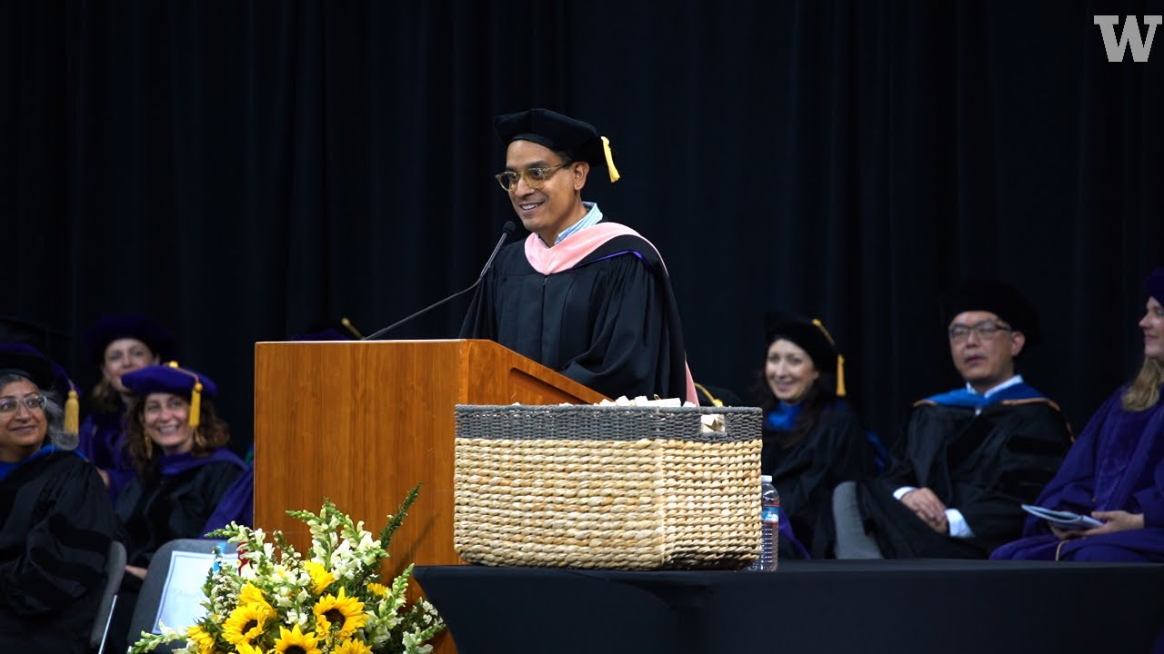 Alejandro Varela 2023 UWSPH Graduation Speaker
