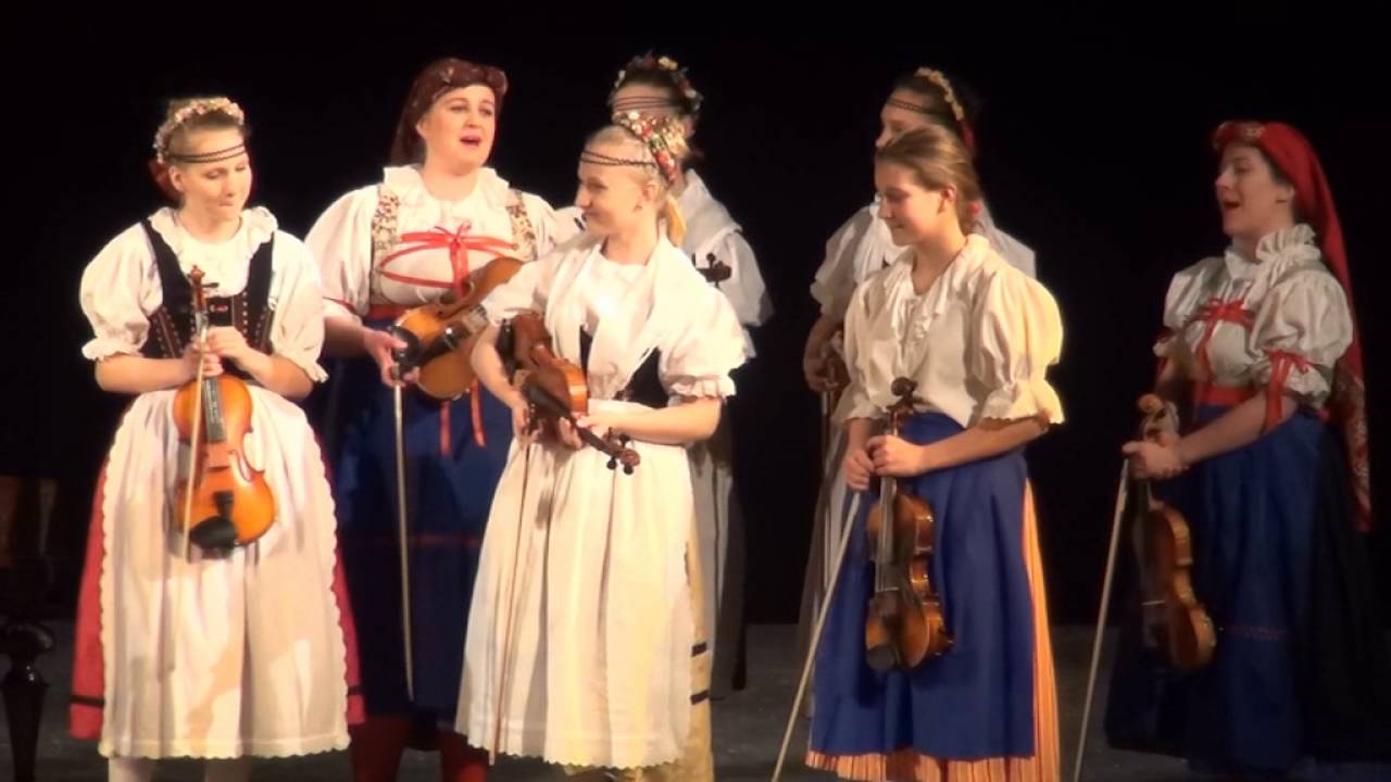 Dyž sem já šla kolem hájka