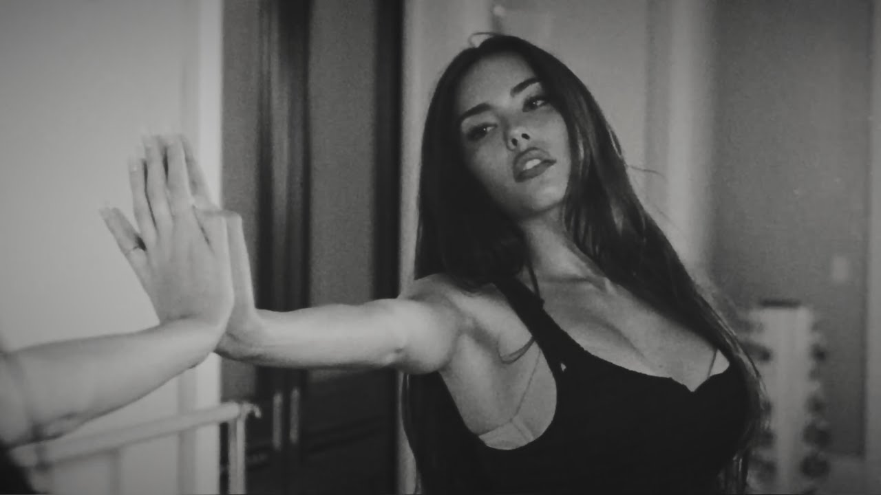 ‼️⚠️𝐅𝐚𝐜𝐞 𝐜𝐚𝐫𝐝 𝐞𝐯𝐞𝐫𝐲𝐨𝐧𝐞 𝐢𝐬 𝐣𝐞𝐚𝐥𝐨𝐮𝐬 𝐨𝐟 (𝐔𝐒𝐄 𝐈𝐓 𝐂𝐀𝐑𝐄𝐅𝐔𝐋𝐋𝐘)‼️⚠️