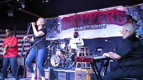 Lauren Mitchell - FUNKY HOT SOUL!  "Come to Mama" ...