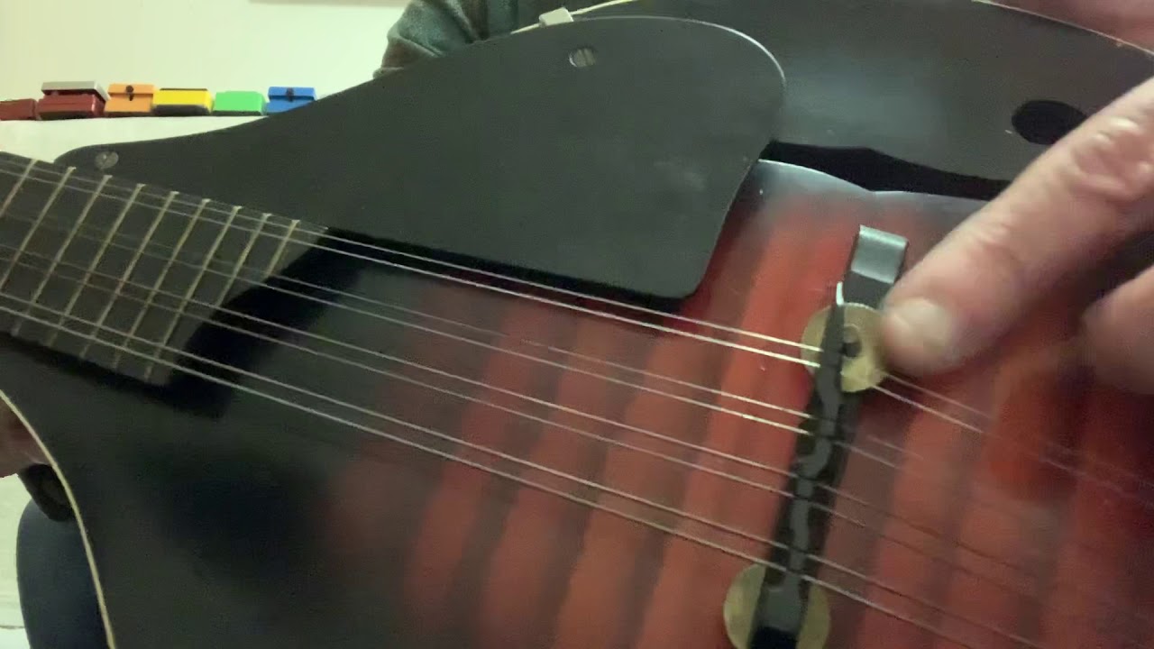 Vintage 1960's Harmony Monterey Mandolin H410 USA - YouTube