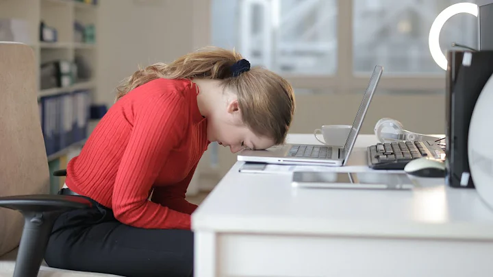 6 Signs You’re Burnt Out, Not Lazy