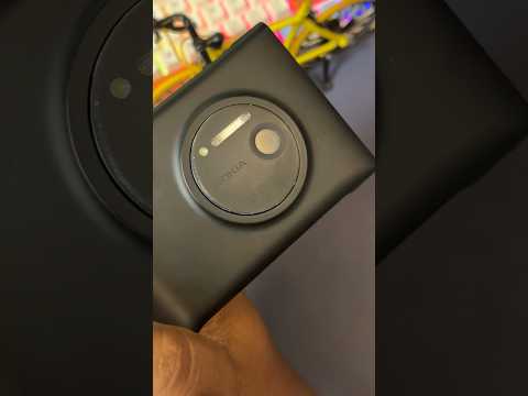 Nokia Lumia 1020 (Windows 10) + Câmera Grip