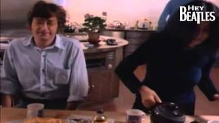 John Lennon y George Harrison cenando (Pelicula Imagine)