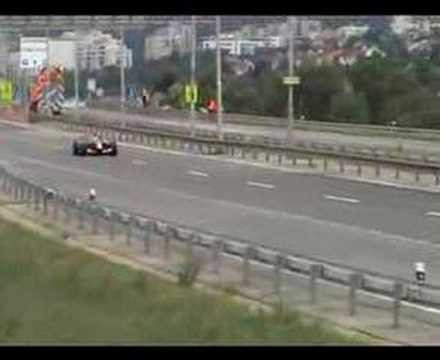 David Coulthard 's ride through Bratislava and tunnel Sitina