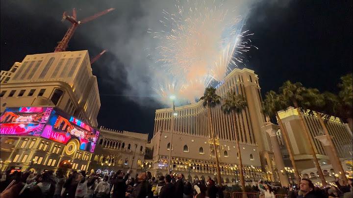 FULL POV 2025 Las Vegas New Years Eve Countdown Fireworks show on the strip