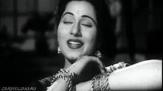 Singer : lata ji lyrics prem dhawan music ravi movie ek saal ( 1957 )
performer madhubala with ashok kumar in the frame