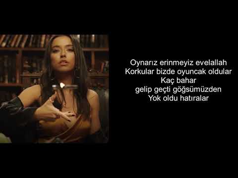 Tuğba Yurt - Vurkaç  (Şarkı Sözleri / Lyrics)