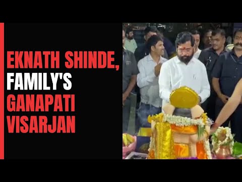 Maharashtra Chief Minister Eknath Shinde, Family Give Ganesha Grand Send Off In Thane - NDTV