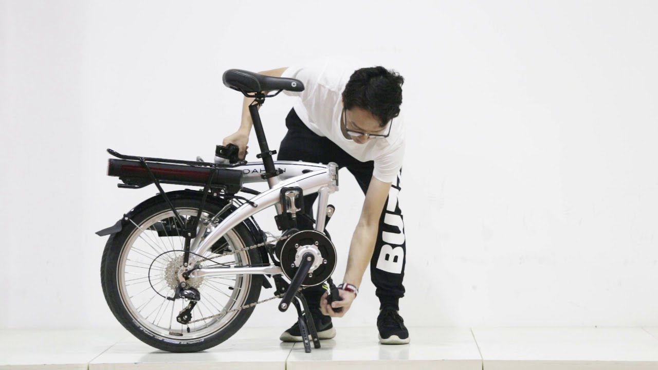 DAHON PAA083大行折叠电动车 折叠示范 - YouTube