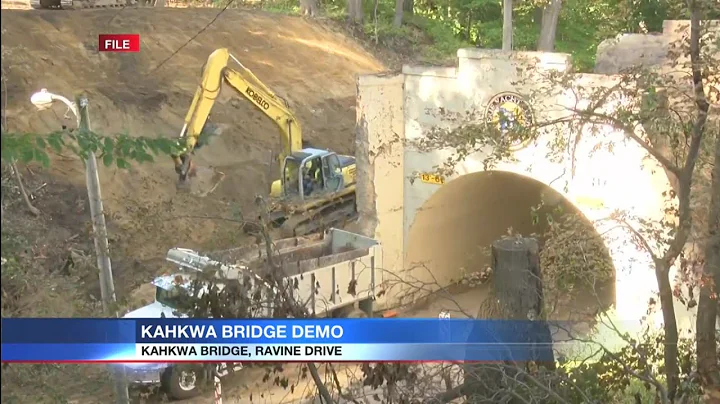 Demolition of Kahkwa Bridge continues