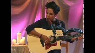 Vicci Martinez Performance