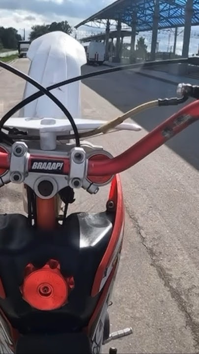 Как стантить на питбайке? #pitbike #стант #питбайк #мотодевушка - YouTube