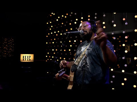 Bartees Strange - Boomer (Live on KEXP)
