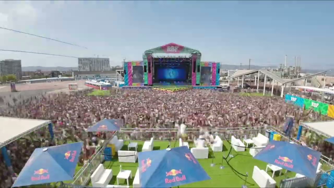 Timelapse de un festival, del montaje al público