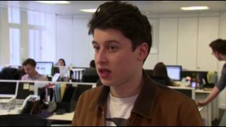 British teen strikes big-bucks deal with Yahoo