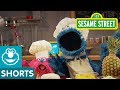 Sesame Street: Pineapple Pizza | Cookie Monster's Foodie Truck