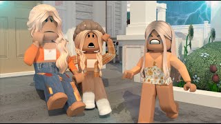 RAINSTORM HITS BLOXBURG! *GIRLS RUN OUT! CHAOTIC..GROUNDED?* WITH VOICES! Roblox Bloxburg Roleplay