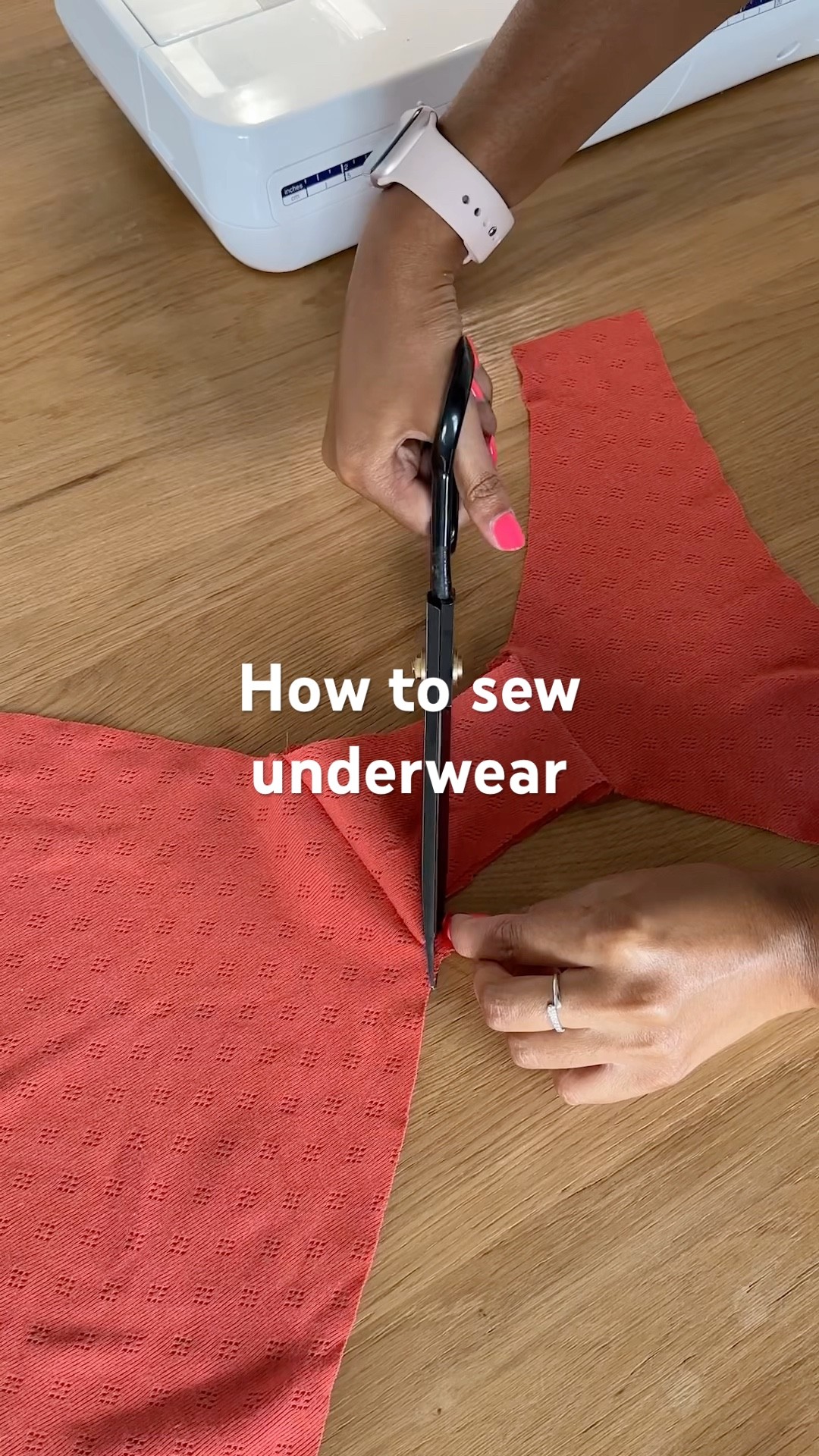 【WONDER WONDER】Button Shirring Slit Wide Training PT How to Sew Shirring | Janome X Tilly and the Buttons - YouTube