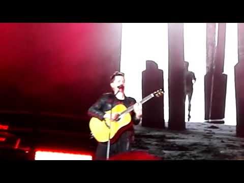 SHAKE AWAY - Michael Patrick Kelly