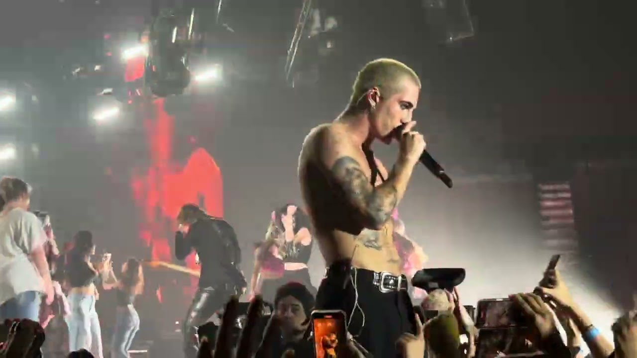 Måneskin - Kool Kids - Live - October 10, 2023 - Kia Forum - Los Angeles, California