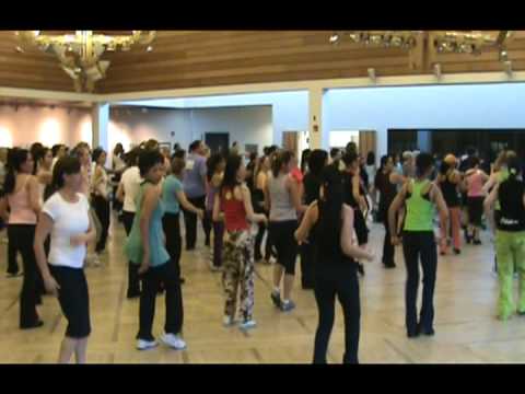 Zumba Fitness at its best with Instructor Vanessa Ledesma! Find Vanessa on Zumba.com or join our group on Facebook (search for 'Fans of Vanessa Ledesma'). She teaches in Sterling, Reston, and Ashburn, Virginia. This video was taken at her 2 Hour Master Class in Reston, March 2009.