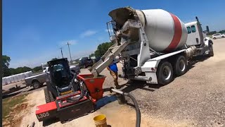 Filling ICF block walls using the Mud Demon concrete pump and Muddyfeet