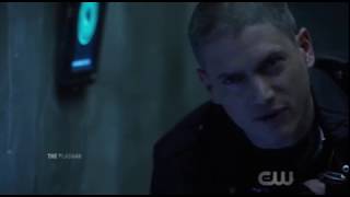 The Flash 3x22 Barry  Captain Cold Vs King Shark