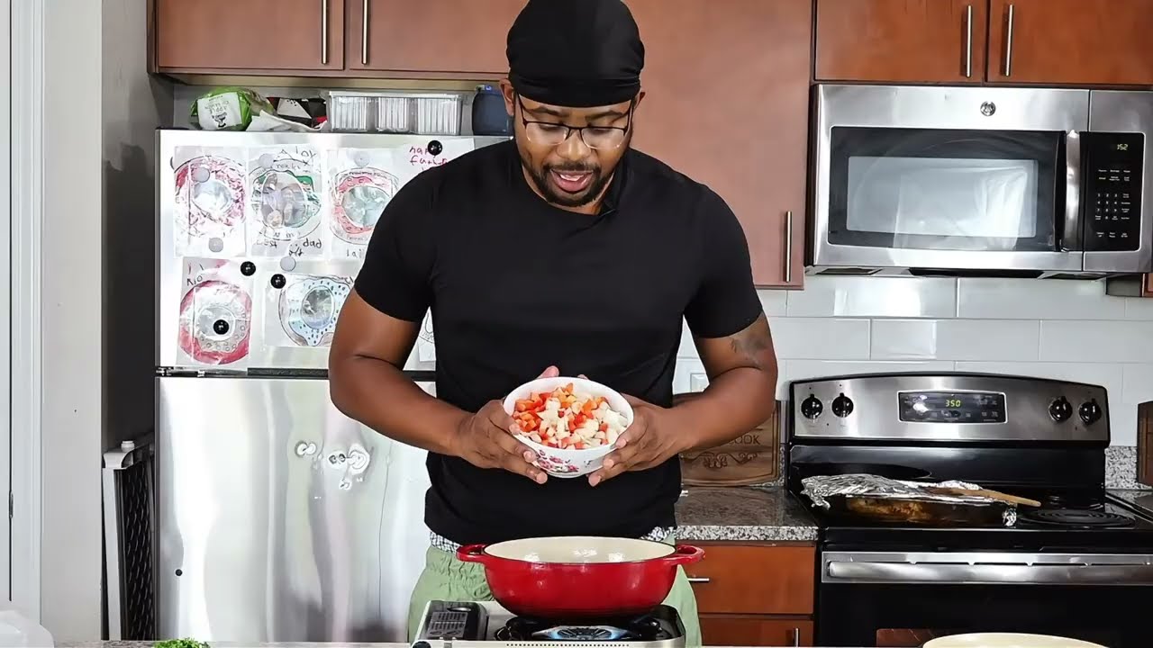 Buttery Baked Chicken with Veggie Rice That Melts in Your Mouth! 🍗🔥