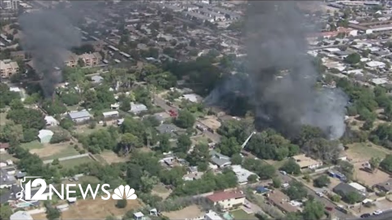 Fire crews gain control of 4-alarm fire in Phoenix