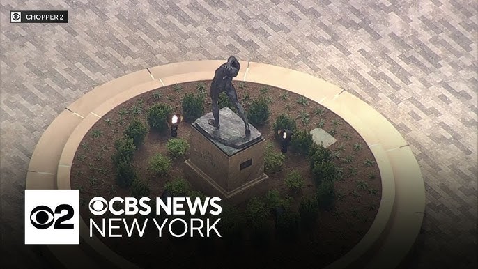 Discus Thrower Statue Unveiled At New Home On Randall S Island