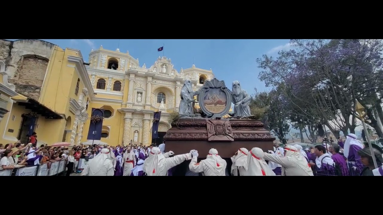 Entrada Jesús de la Merced Antigua Guatemala Viernes Santo 2024 - YouTube