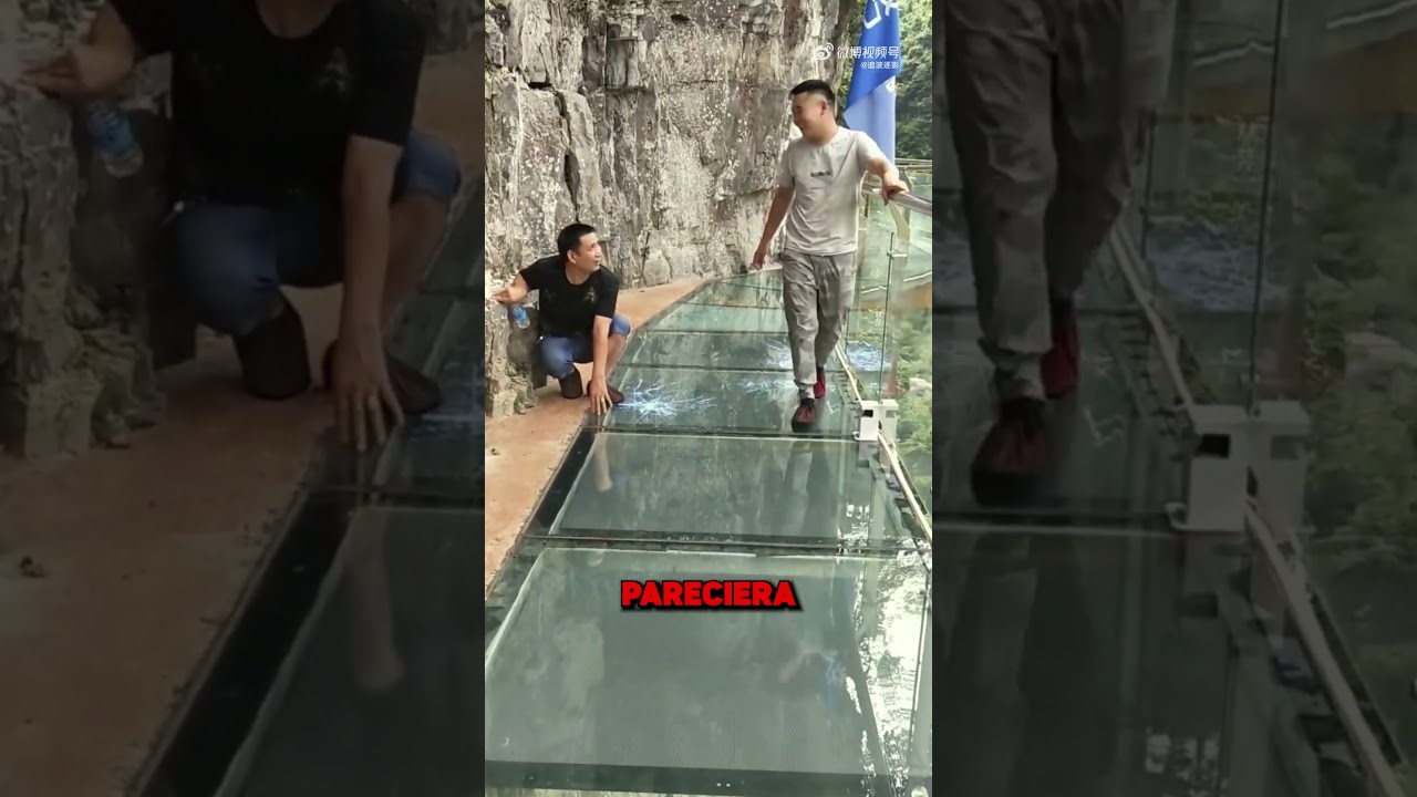 ¡El Famoso Puente De Cristal En China Se Rompió De Verdad! 🌉😨