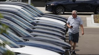 Caen un 52,3% las ventas de automóviles nuevos en Europa pese a la reapertura de los concesionarios
